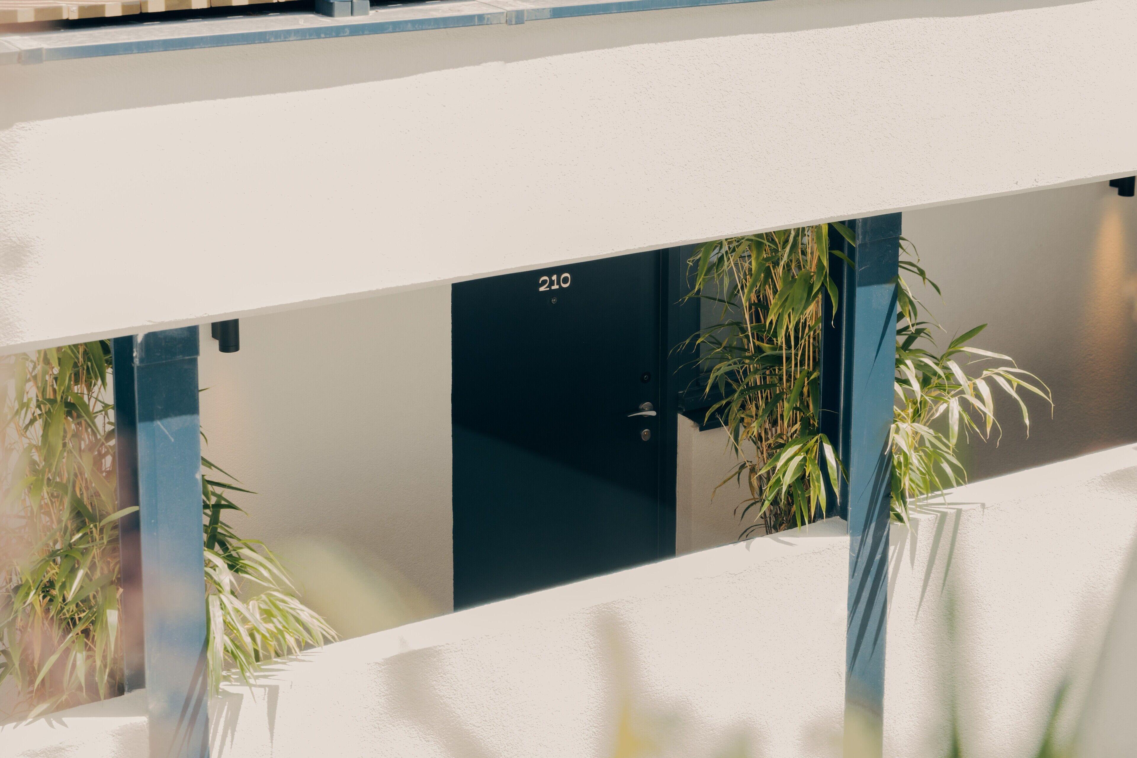 Wallace Paris, A Member Of Design Parigi